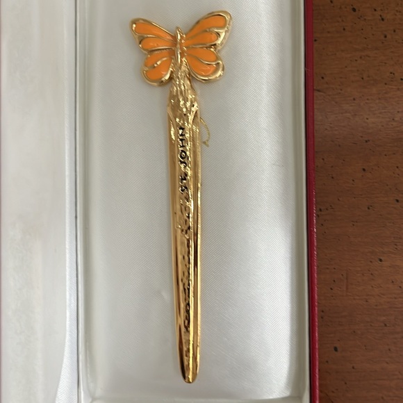St John Gold Letter Opener with Butterfly adornment - Picture 3 of 3